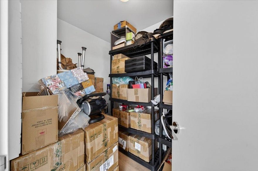 1403 3581 E Kent Avenue North Avenue