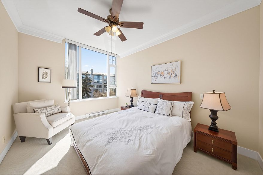 613 4685 Valley Drive