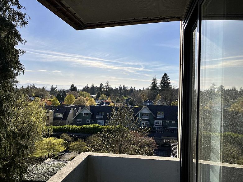 602 5350 Balsam Street