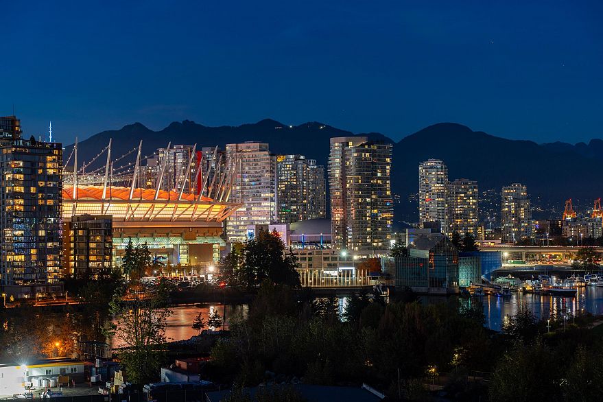 12F 288 1ST AVENUE, Vancouver BC V5Y 0E9