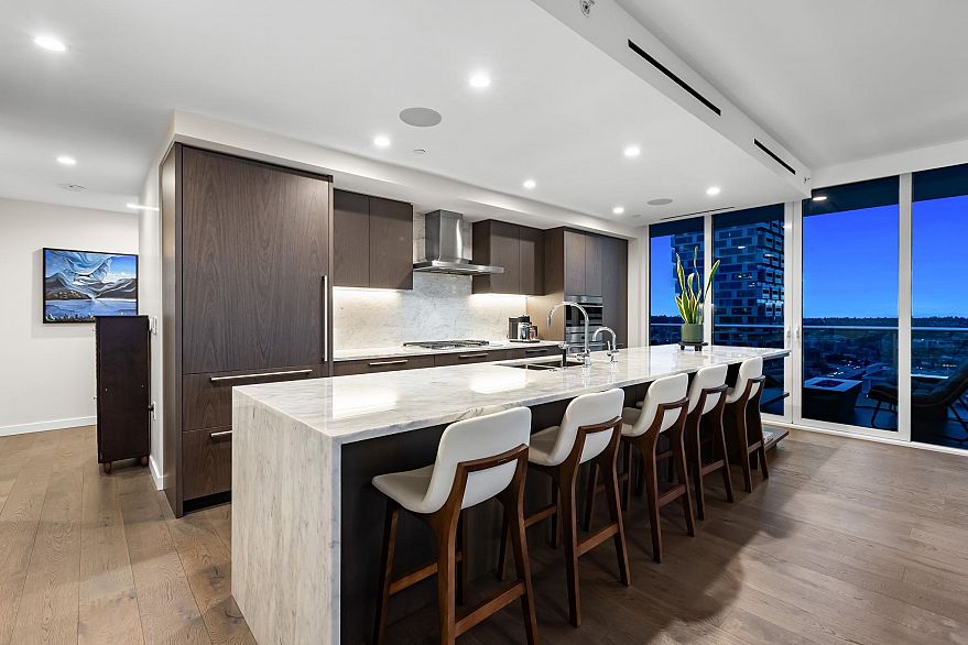 3404 1335 Howe Street