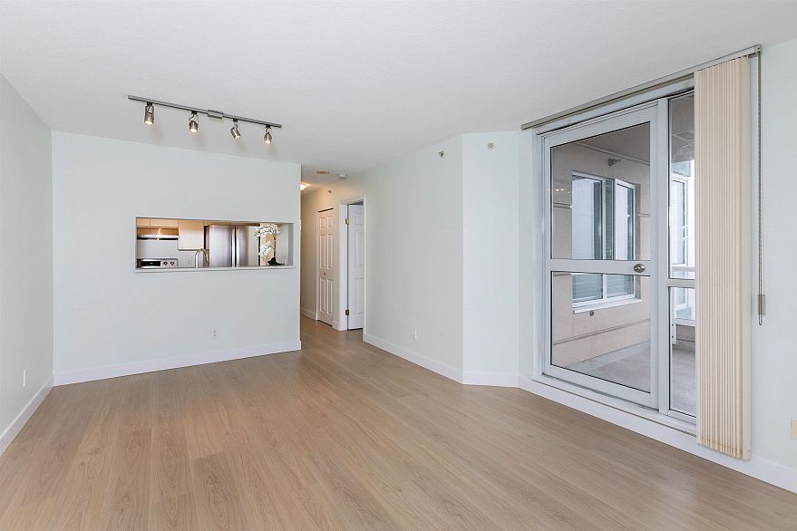 1808 5189 Gaston Street