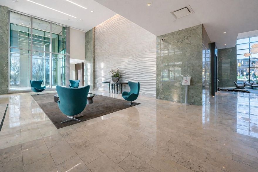 2001 277 Thurlow Street