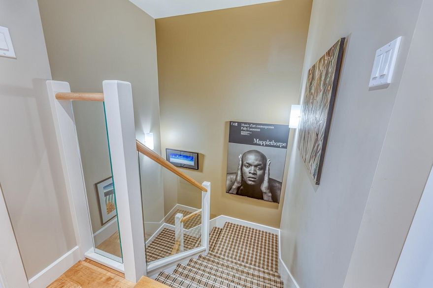 TH29 1295 W Cordova Street