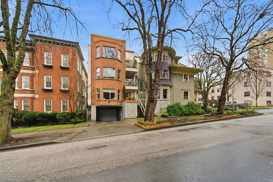 1405 Pendrell Street