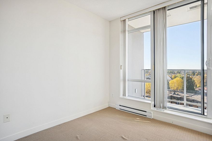 1010 4815 Eldorado Mews