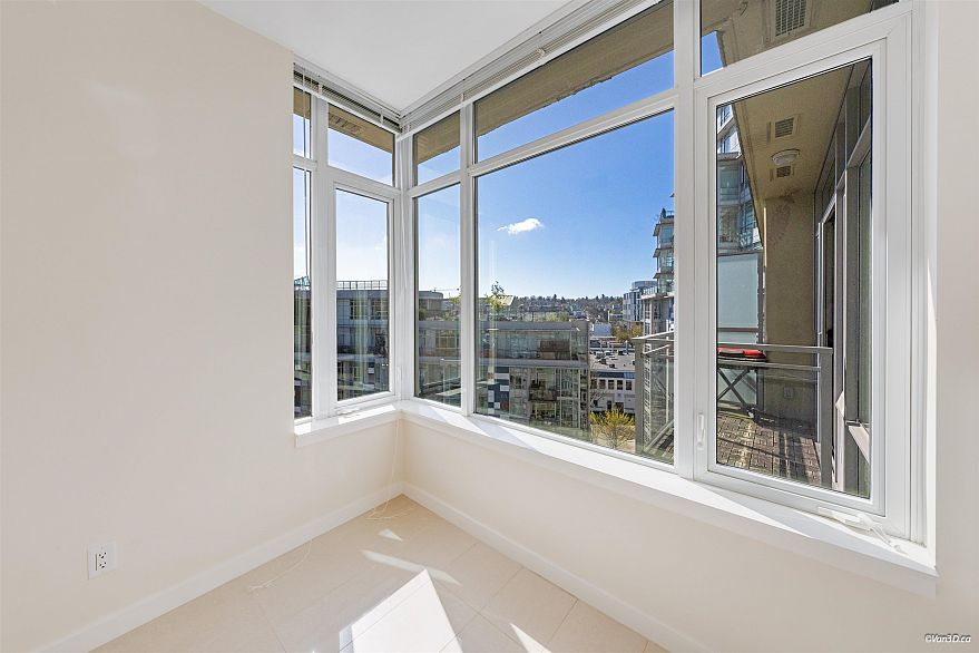 1002 88 W 1st Avenue