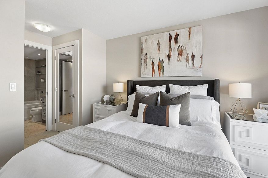 706 2137 W 10th Avenue