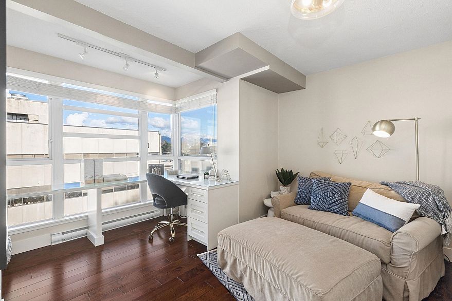 706 2137 W 10th Avenue