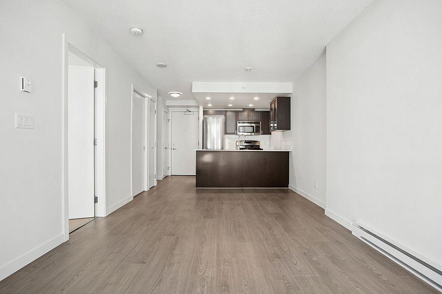 206 4815 Eldorado Mews