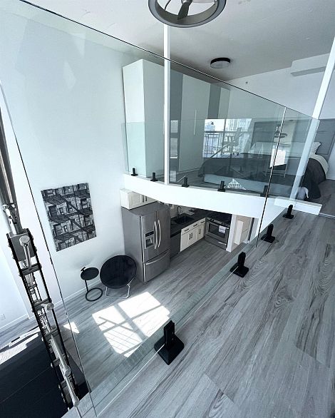 1010 1238 Seymour Street