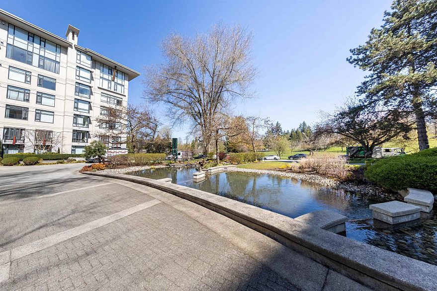 613 4685 Valley Drive