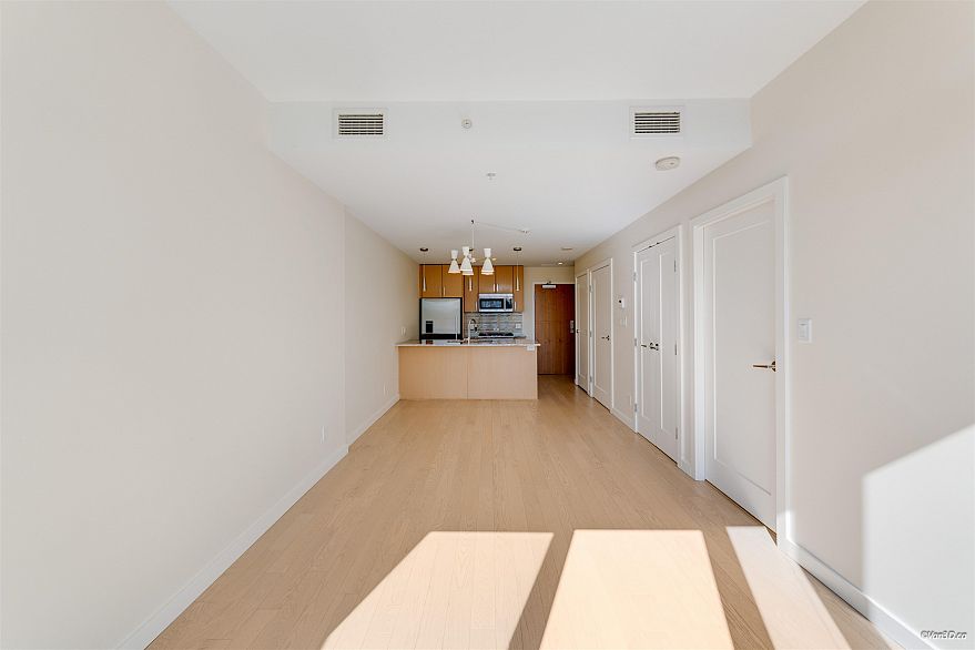 1002 88 W 1st Avenue