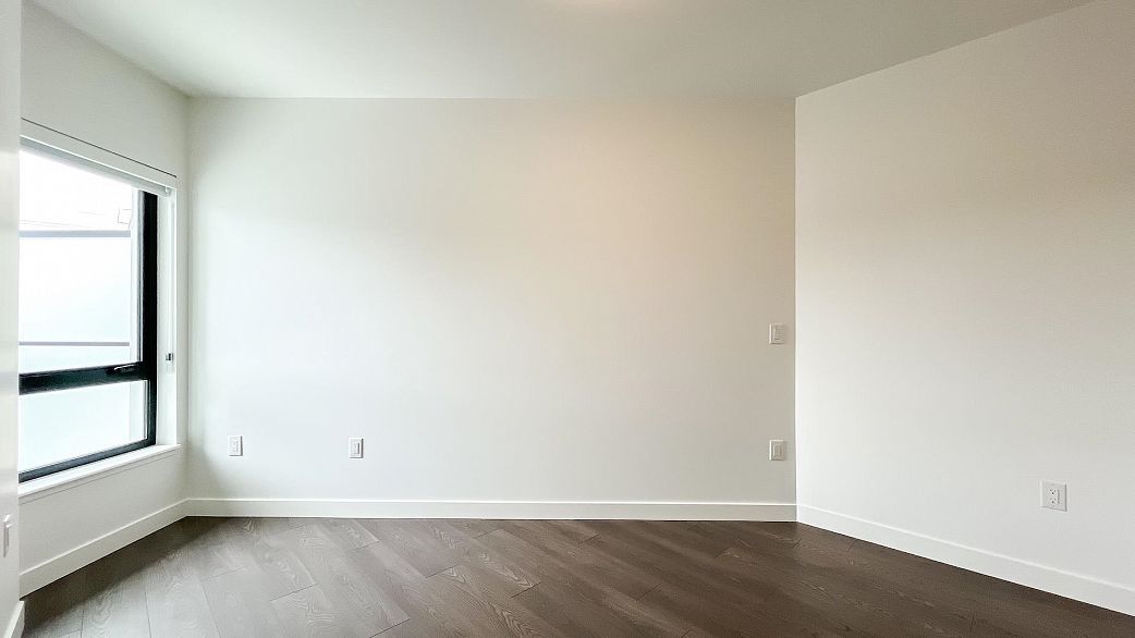 609 1680 E 12 Avenue