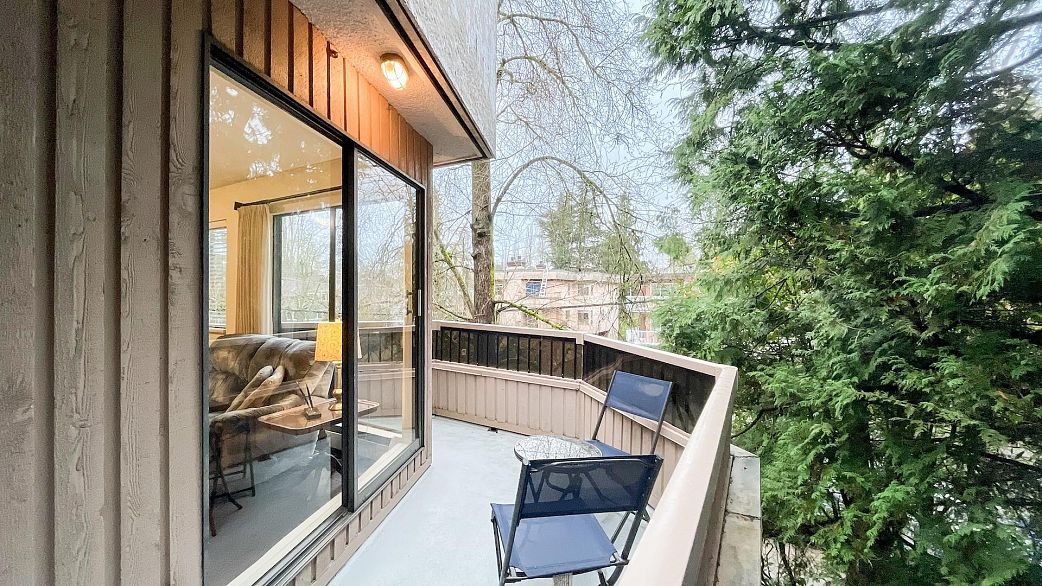 305 2190 W 8th Avenue