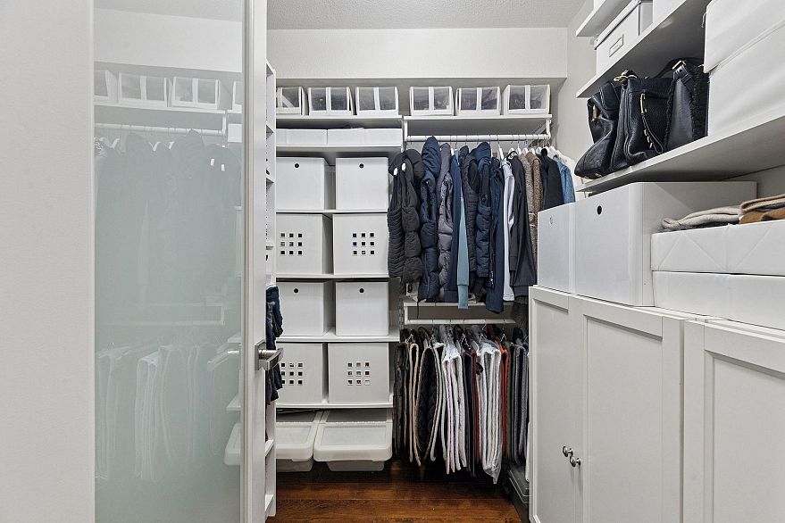 706 2137 W 10th Avenue