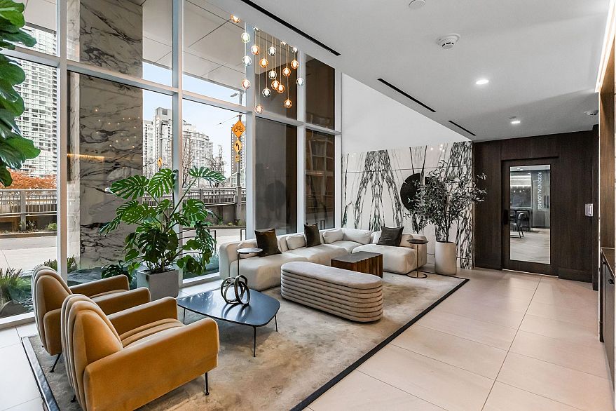 3404 1335 Howe Street