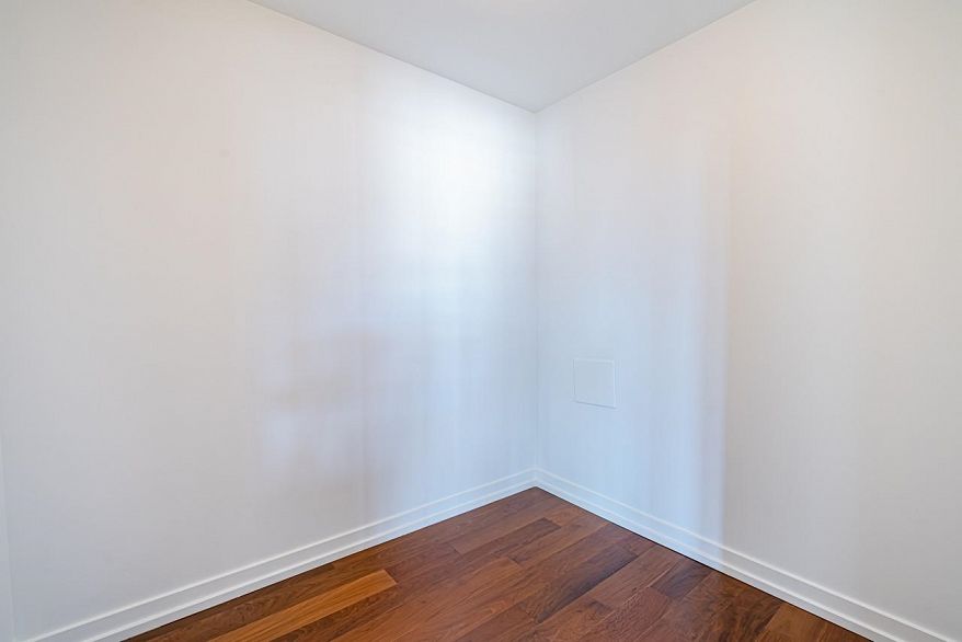 404 1690 W 8th Avenue