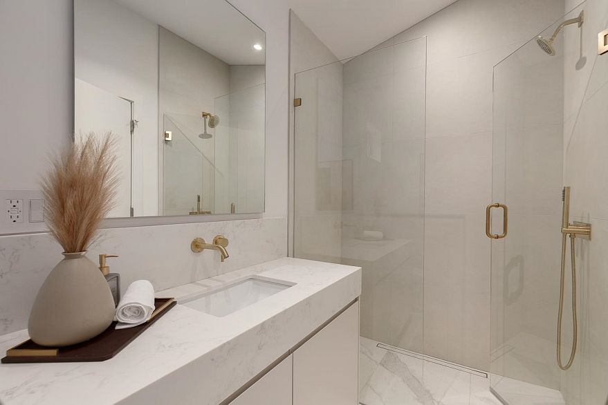 1 3617 W 12th Avenue