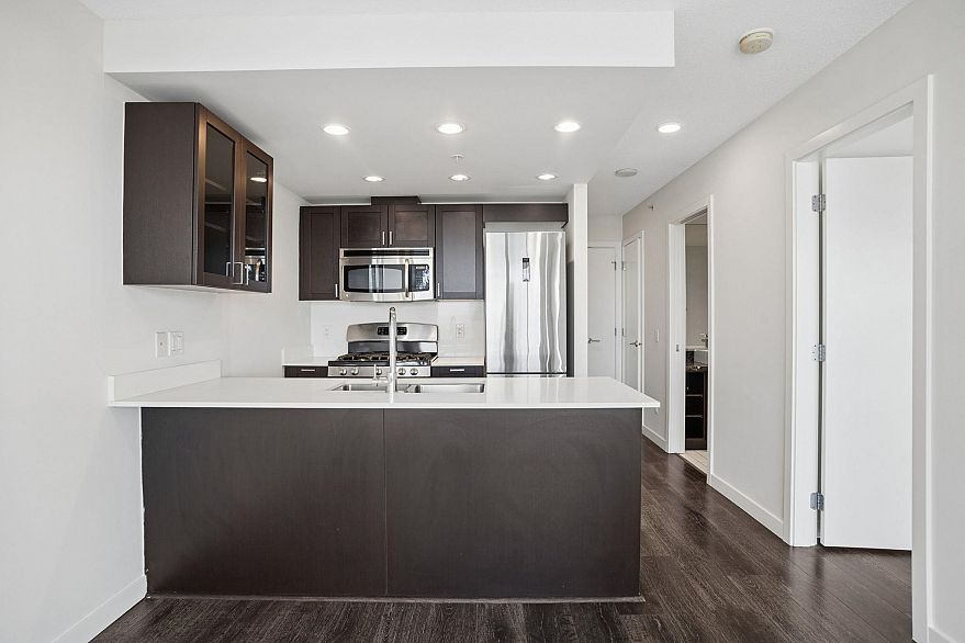 1001 4815 Eldorado Mews