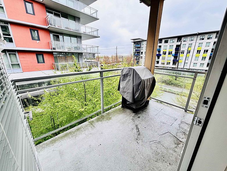 302 3263 Pierview Crescent