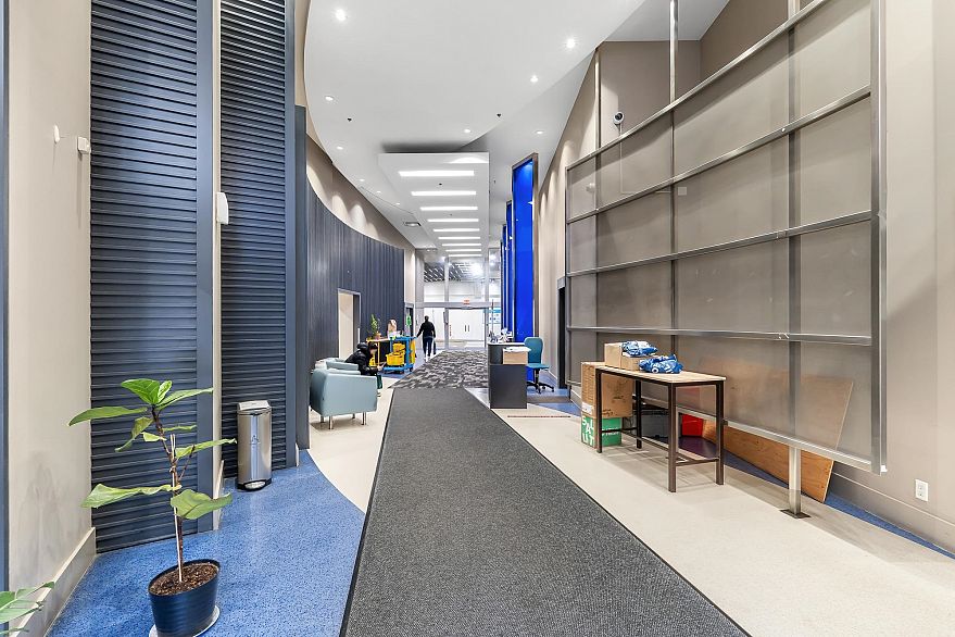 1832 938 Smithe Street