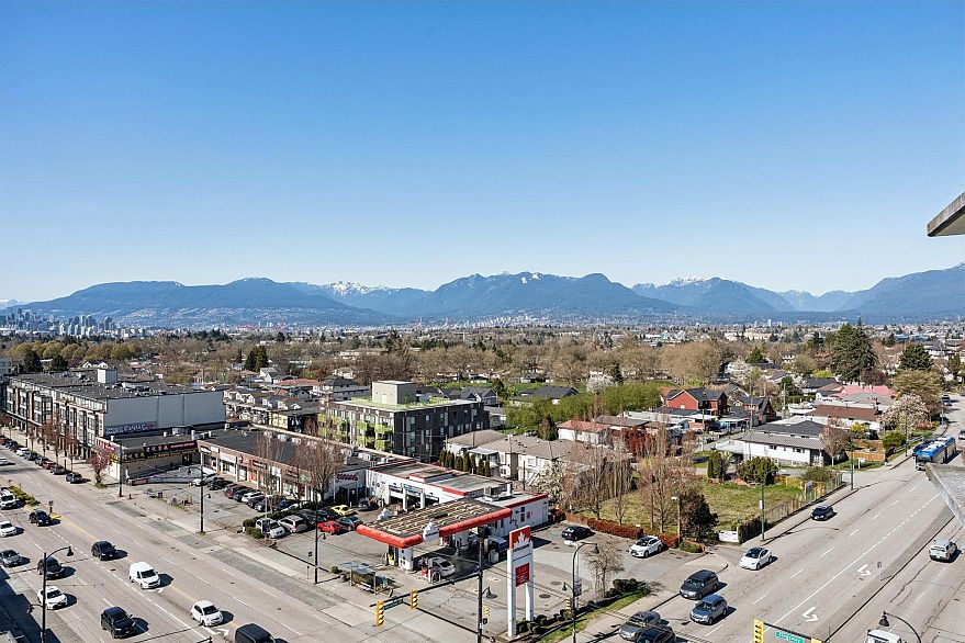 1001 4815 Eldorado Mews