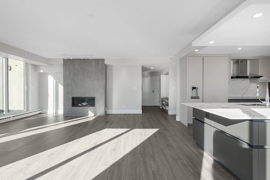 18A 199 Drake Street