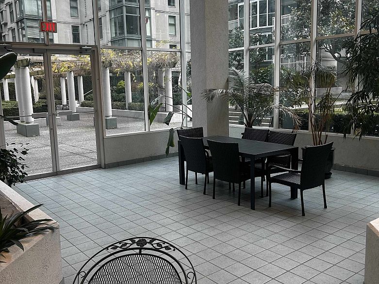 904 1331 Homer Street