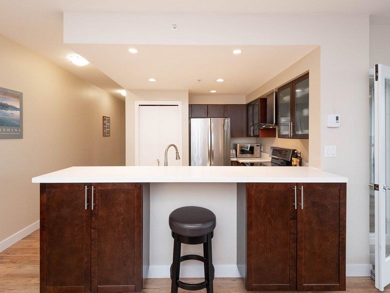 706 189 National Avenue