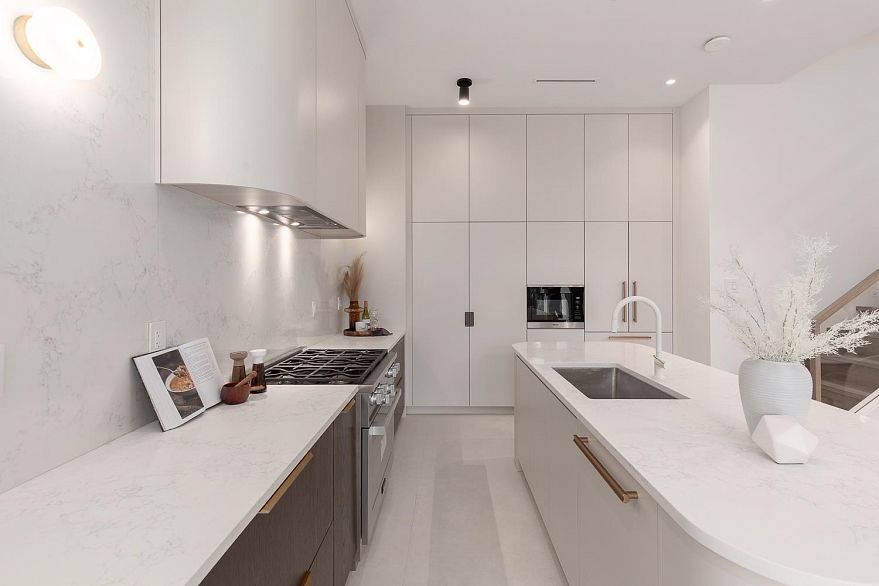 1 3617 W 12th Avenue