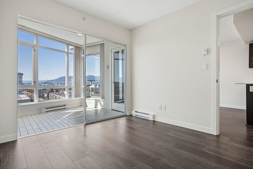 1001 4815 Eldorado Mews