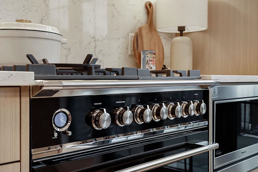 197 W King Edward Avenue