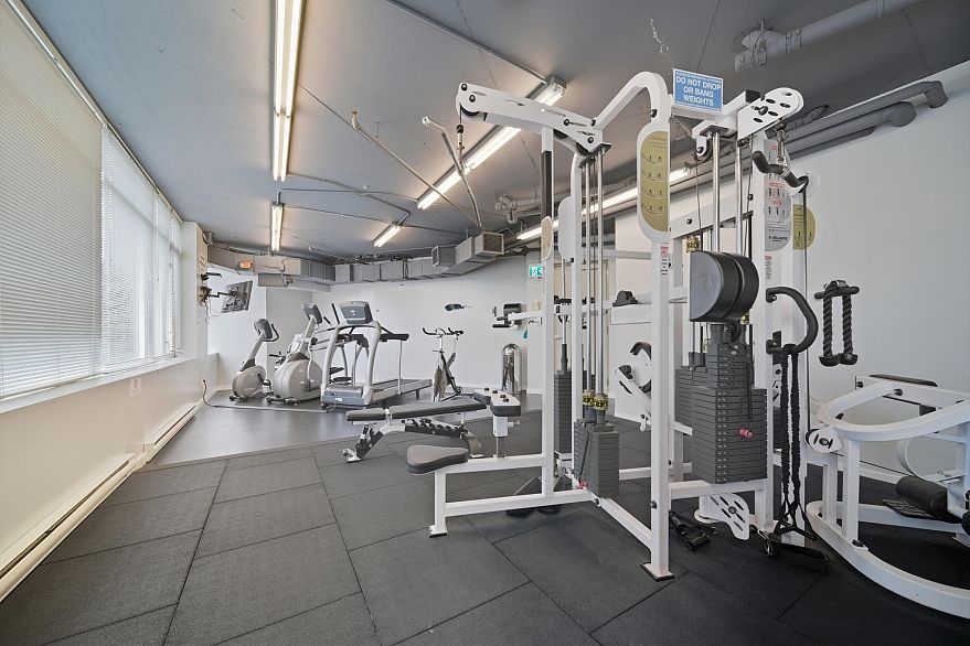 306 2055 Yukon Street