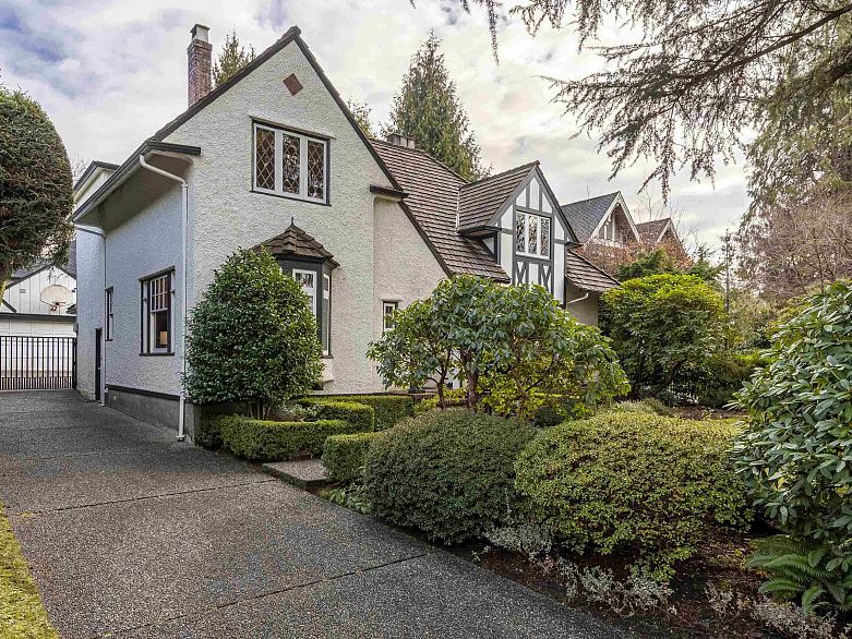 4388 Angus Drive