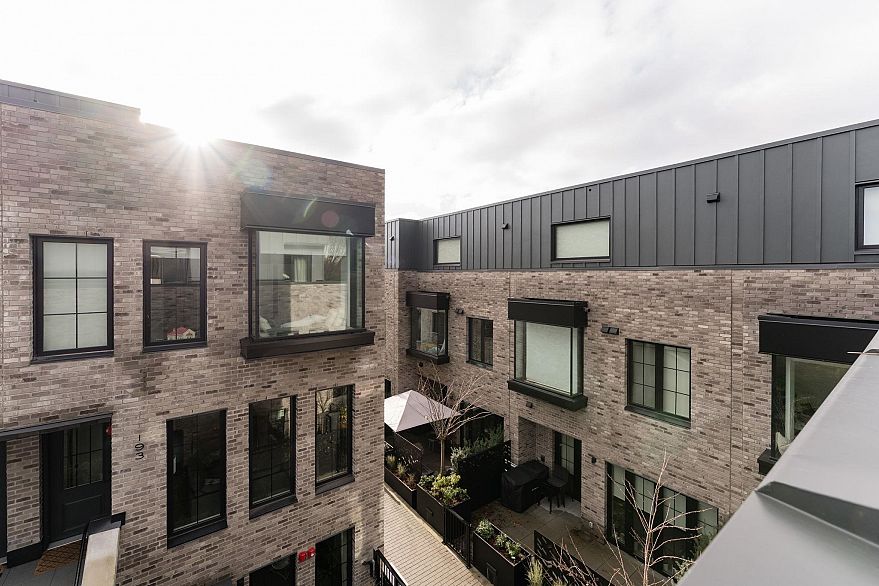 197 W King Edward Avenue