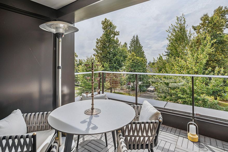 304 7128 Adera Street