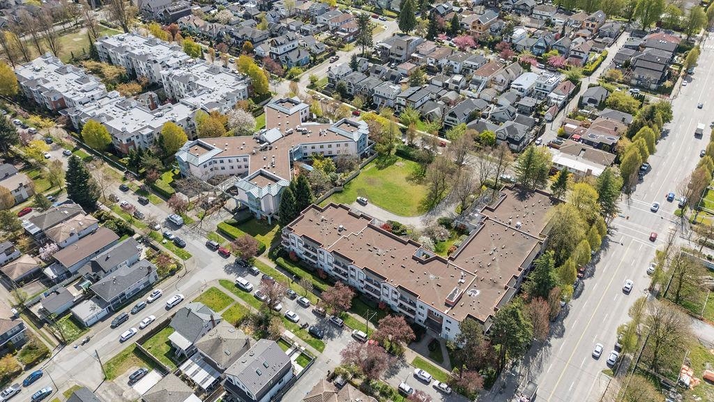 607 168 E 35th Avenue