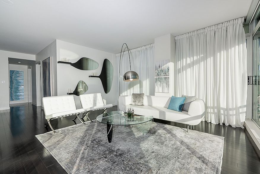 2703 1455 Howe Street