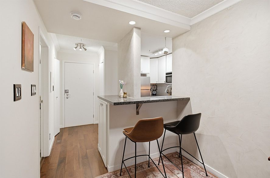 307 1230 Haro Street