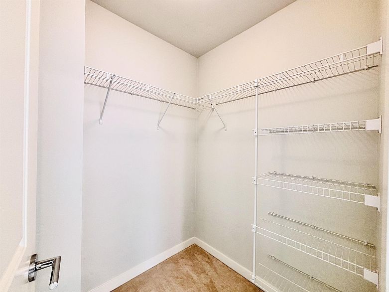 302 3263 Pierview Crescent