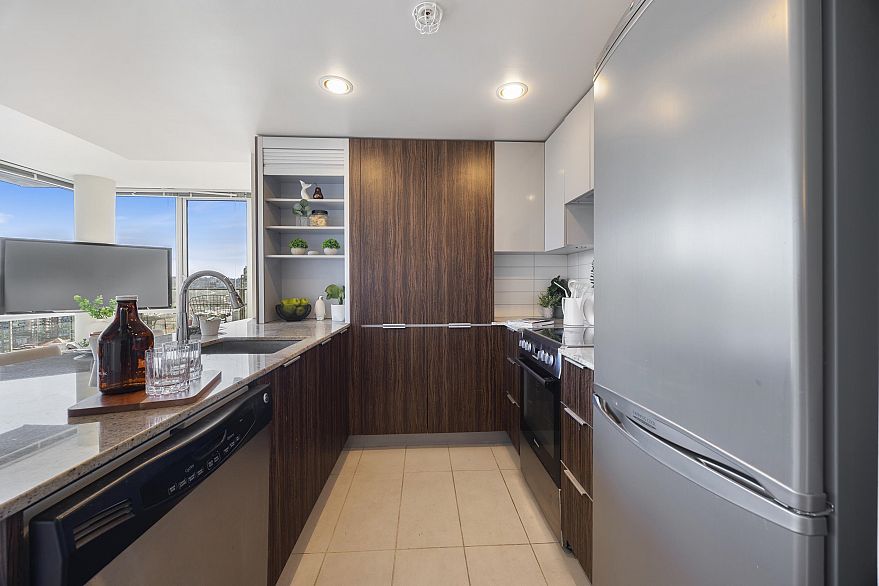 1801 1088 Richards Street