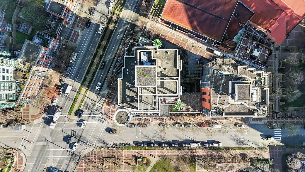 18A 199 Drake Street