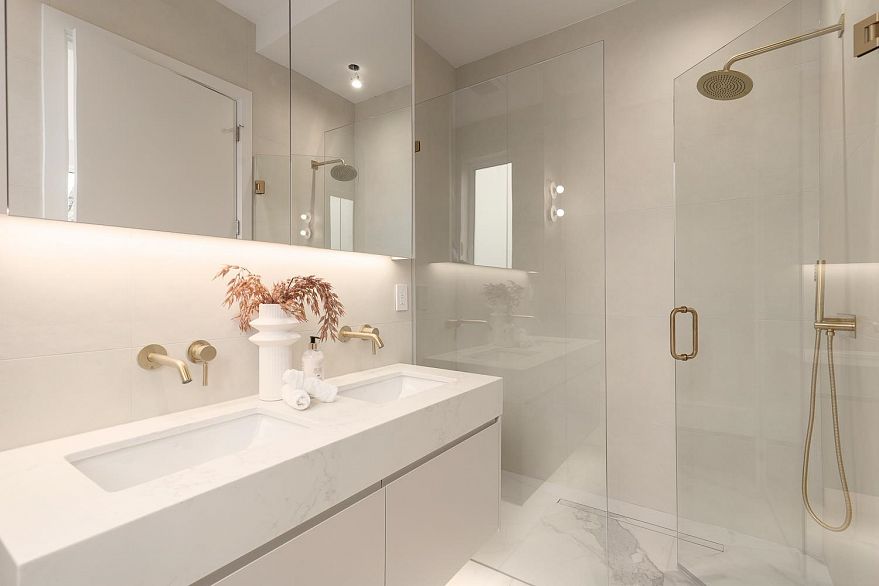 1 3617 W 12th Avenue