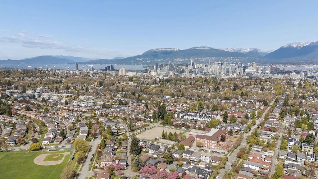 607 168 E 35th Avenue