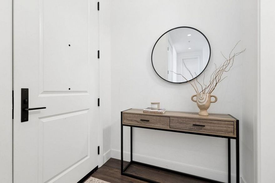 607 168 E 35th Avenue