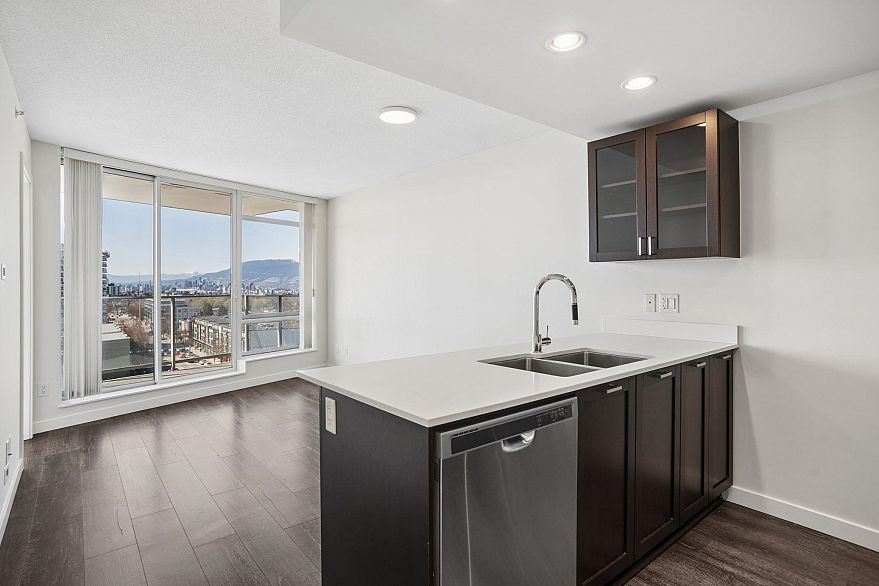 1001 4815 Eldorado Mews