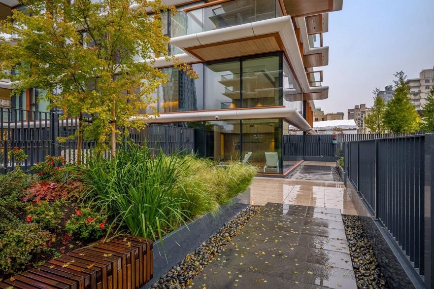 1903 1408 Robson Street