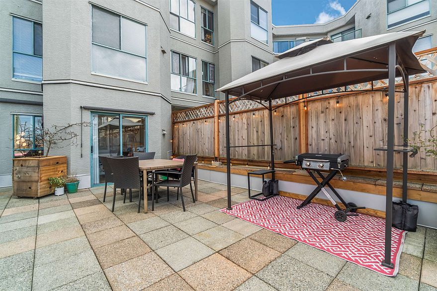 110 189 E 16th Avenue