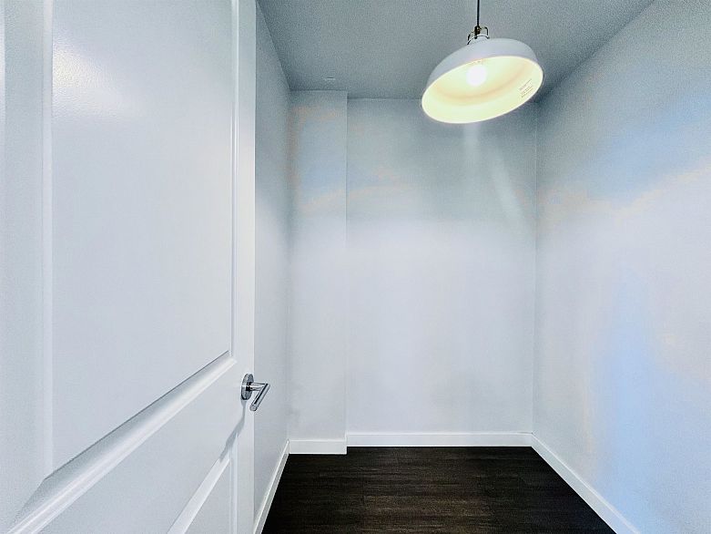 302 3263 Pierview Crescent